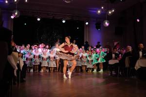 Kinderhofstaat: Kinderfunkenmariechen